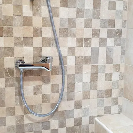 Rebeka בית הארחה