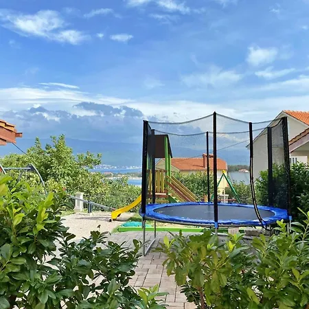 Guest house Rebeka Silo (Krk)