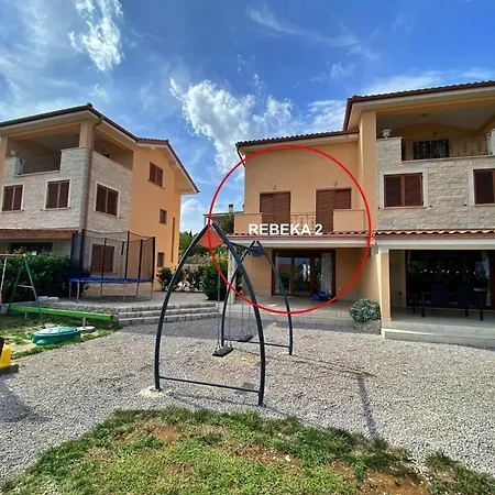 Rebeka Guest house 4*